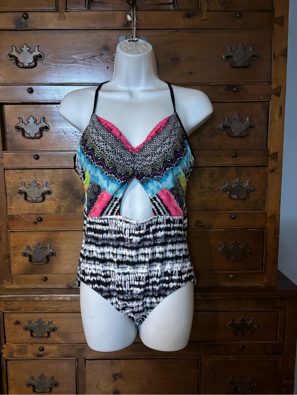 Girls One-Piece Swimsuit in Multicolor with Cutout